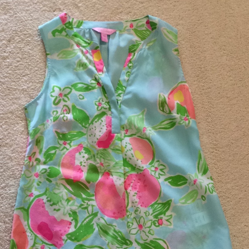 🍑Silk Lilly Pulitzer tank top🍑